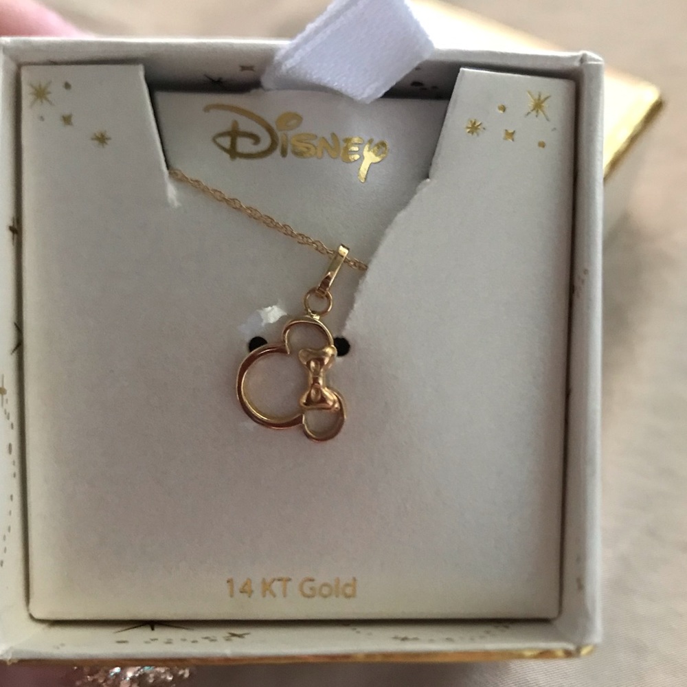 Child’s 14k necklace